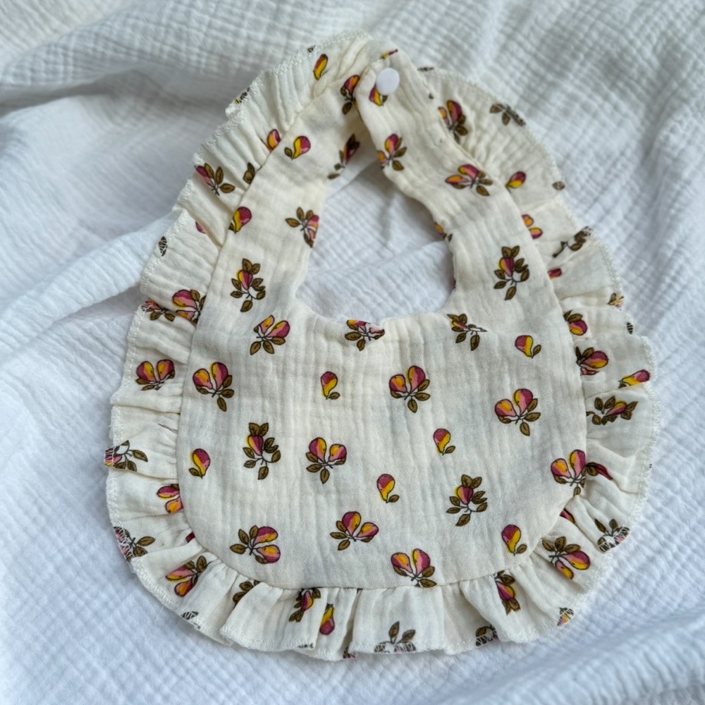 Brand New- Floral Ruffled Baby Bib